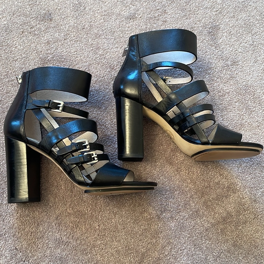 🐿️ Michael Kors Chunky Heels - Picture 3 of 12